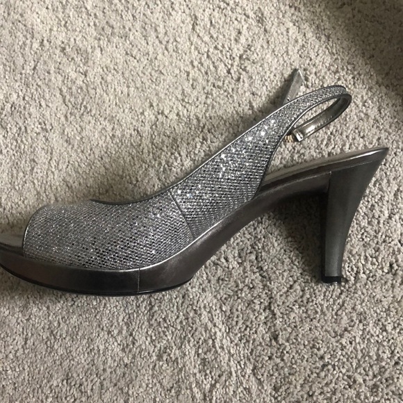 Nine West Sparkly Heels - Picture 3 of 4